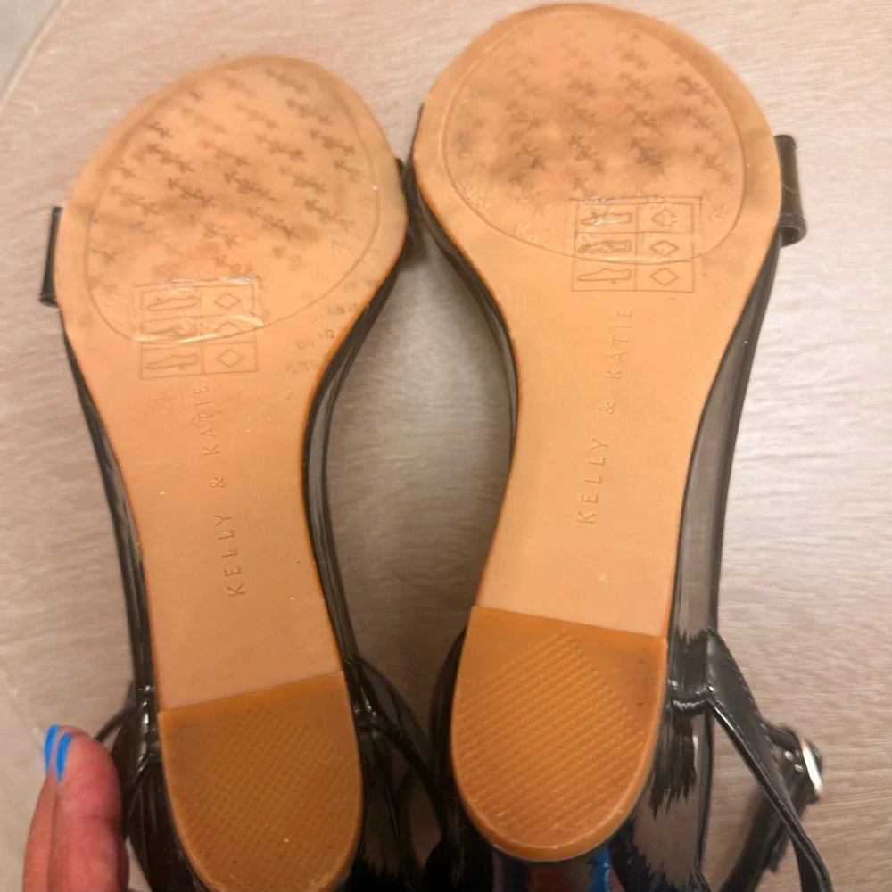 Kelly & Katie 10 Womens Black Classic Patent Wedge Double Ankle Strap Sandal